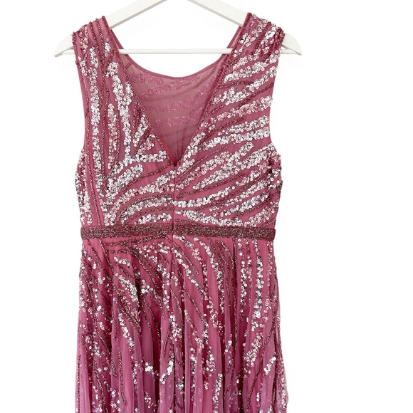 Mac Duggal • Cap Sleeve Boat Neck Gown - Picture 10 of 16